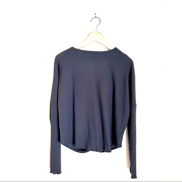 NWT Urban Outfitters Cropped Cardigan Sweater - Picture 2 of 9